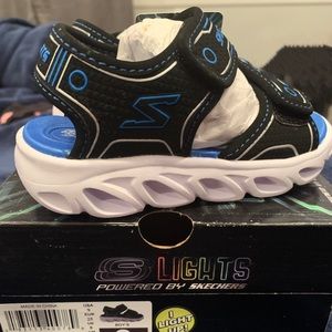 Skechers sandals size 9